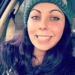 Meet your Posher, Angeline